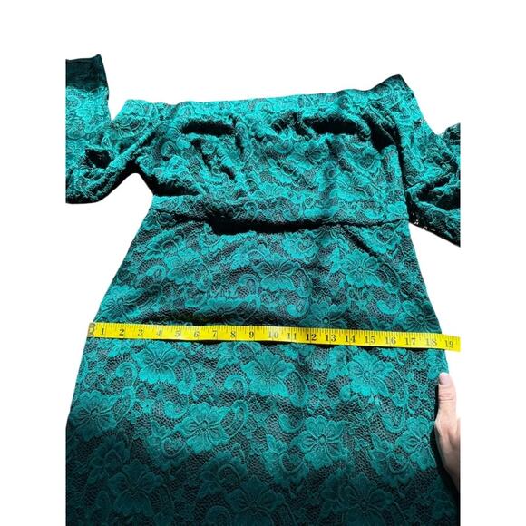 Vfshow VfEmage Womens  Green Lace Off Shoulder Bell Sleeve Gown  - Size XL - Picture 5 of 13